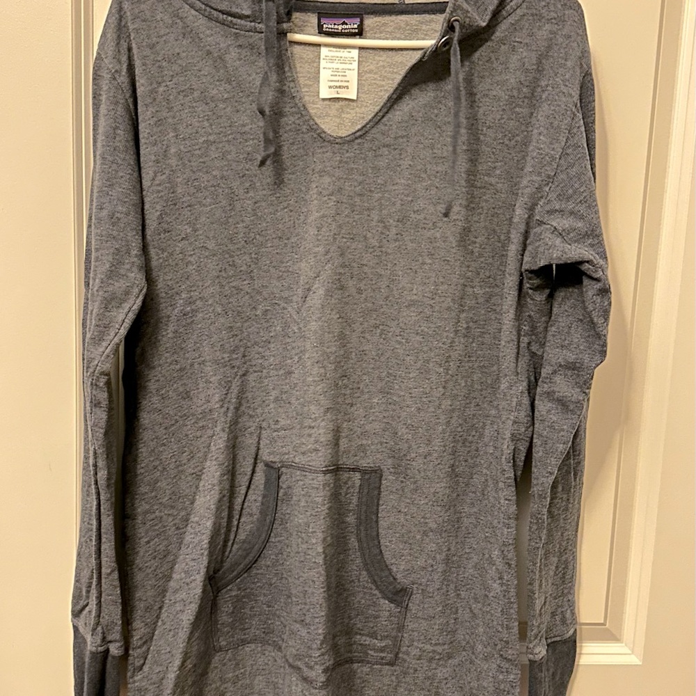 Patagonia blue sweatshirt dress or pajamas size large